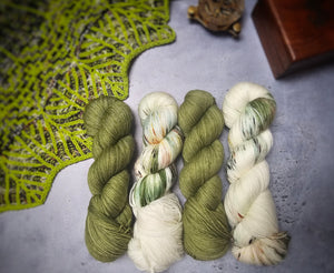 Leloa shawl kit (without pattern) - Dyed to order