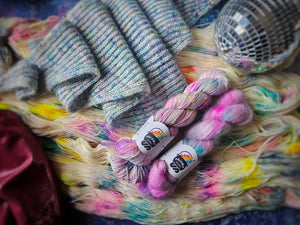Mana Bloom Shawl Kit with free pattern