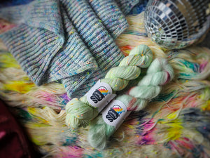 Mana Bloom Shawl Kit with free pattern