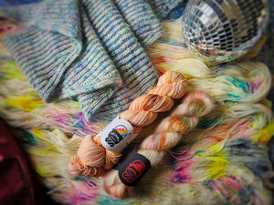 Mana Bloom Shawl Kit with free pattern