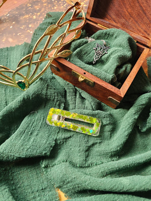 Lothlorien hair clip by l'Atelier de Calixene