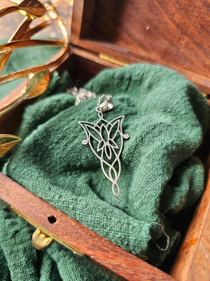 Lothlórien Necklace
