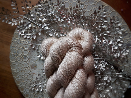 Baby Camel Silk - Fingering - Undyed