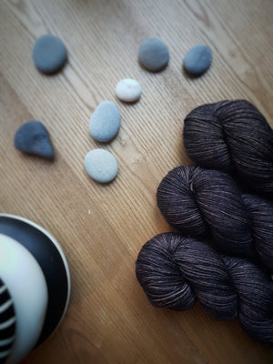 Merinos Superwash Nylon Stellina - Fingering - Dark Matter