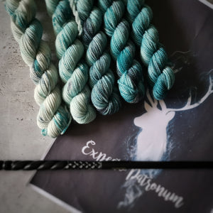 Fade Patronus Kit - 5 Skeins