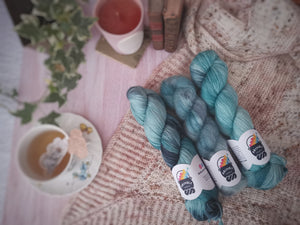 Home Sweet Home shawl kit (without pattern) - Dyed to order