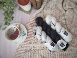 Home Sweet Home shawl kit (without pattern) - Dyed to order