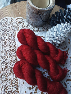 Merinos Superwash - Fingering - Bloodreina