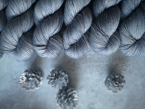 Merinos Superwash Nylon Stellina - Fingering - Cendres